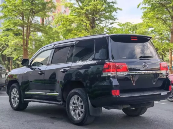 Toyota Land Cruiser VX 4.6 V8 2020 - Odo 5v cực chất