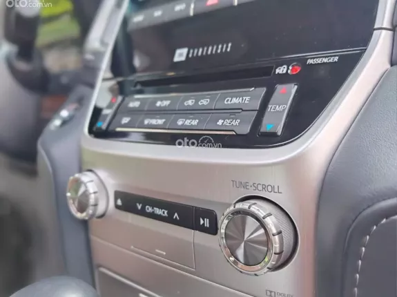 Toyota Land Cruiser VX 4.6 V8 2020 - Odo 5v cực chất
