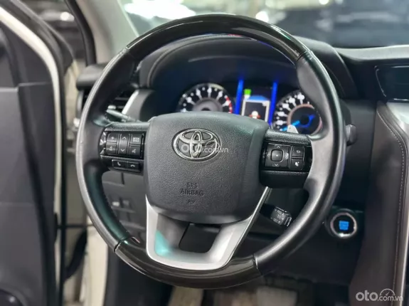Toyota Fortuner 2.7V 2019 - BH chính hãng Toyota Sure