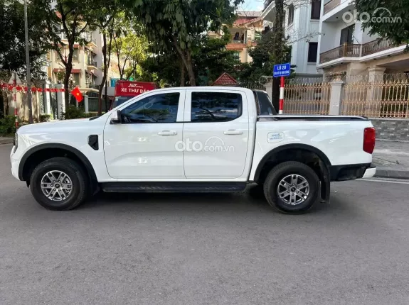 Ford Ranger XLS 2.0L 4x2 AT 2025 - Bán xe xls 2025