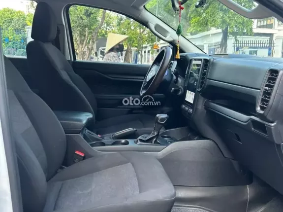 Ford Ranger XLS 2.0L 4x2 AT 2025 - Bán xe xls 2025