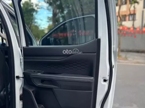 Ford Ranger XLS 2.0L 4x2 AT 2025 - Bán xe xls 2025