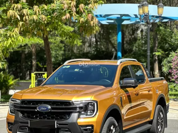 Ford Ranger Wildtrak 2.0l bi-turbo 4x4 10 AT 2025 - Như xe mới luôn anh chị