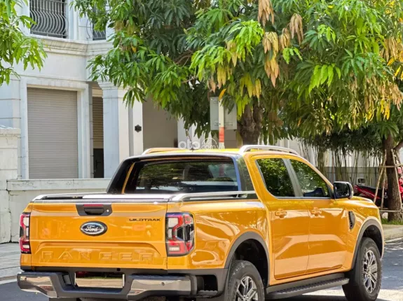 Ford Ranger Wildtrak 2.0l bi-turbo 4x4 10 AT 2025 - Như xe mới luôn anh chị