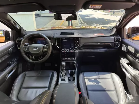 Ford Ranger Wildtrak 2.0l bi-turbo 4x4 10 AT 2025 - Như xe mới luôn anh chị