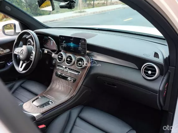 Mercedes-Benz GLC 200 4Matic 2020 - Cam kết không đâm đụng, không ngập nước, pháp lý chuẩn