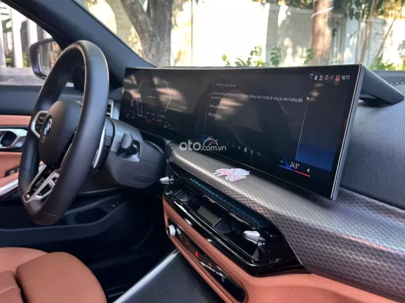 BMW 330i M Sport 2025 - BMW 330i M-Sport 2025
