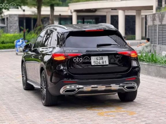 Mercedes-Benz GLC 300 4Matic V1 2023 - GLC300 2024