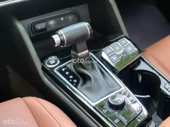 Kia Sportage 2.0G Signature X-Line  2023 - Options hiện đại, miên man