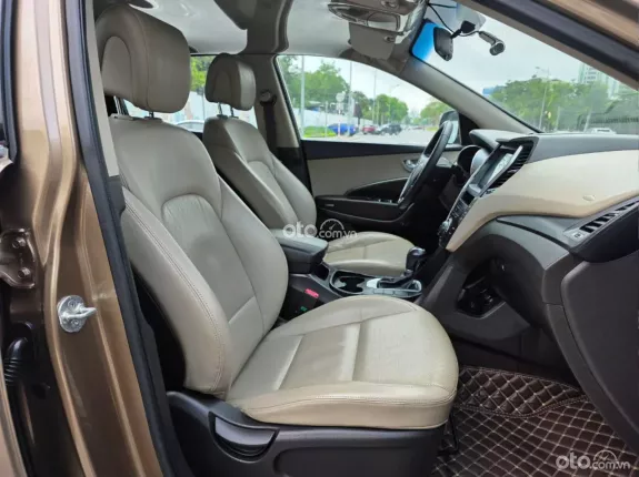 Hyundai Santa Fe 2.2L Dầu Tiêu chuẩn 2017 - Xe chạy zin 11 vạn full ls hãng