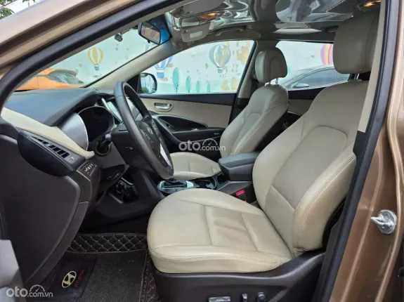 Hyundai Santa Fe 2.2L Dầu Tiêu chuẩn 2017 - Xe chạy zin 11 vạn full ls hãng