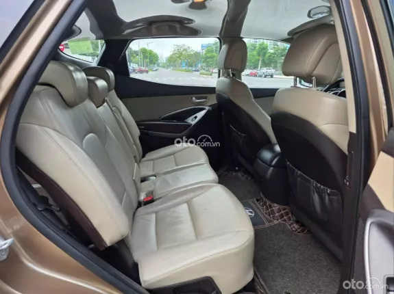 Hyundai Santa Fe 2.2L Dầu Tiêu chuẩn 2017 - Xe chạy zin 11 vạn full ls hãng