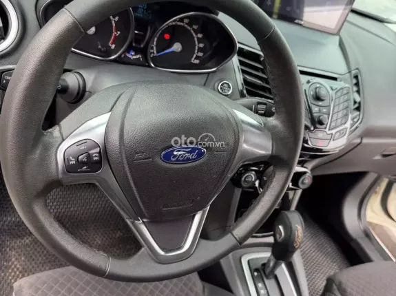 Ford Fiesta Titanium 1.0 AT EcoBoost 2018 - Xe cực hiếm, màu trắng nội thất đen