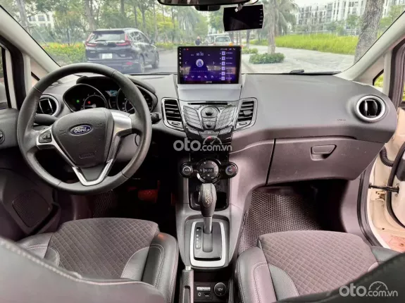 Ford Fiesta Titanium 1.0 AT EcoBoost 2018 - Xe cực hiếm, màu trắng nội thất đen
