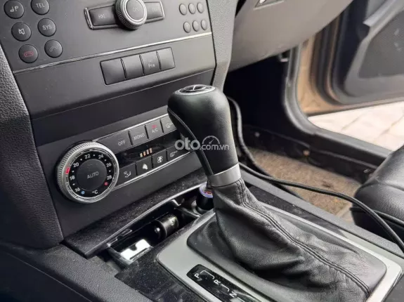 Mercedes-Benz GLK 300 4Matic 2010 - Xe cực đẹp