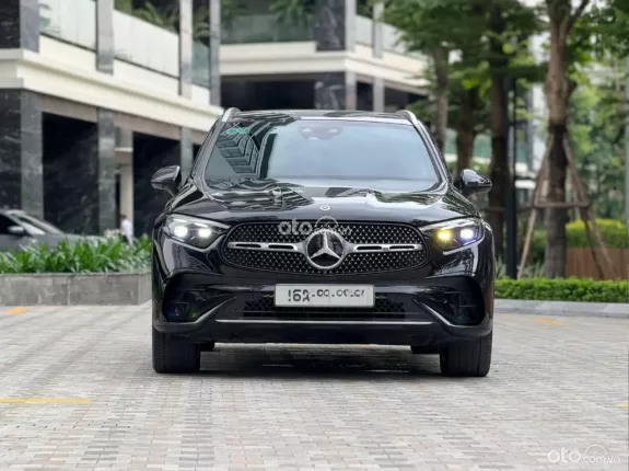 Mercedes-Benz GLC 300 4Matic V1 2023 - Xe đăng ký lần đầu tháng 11/2024