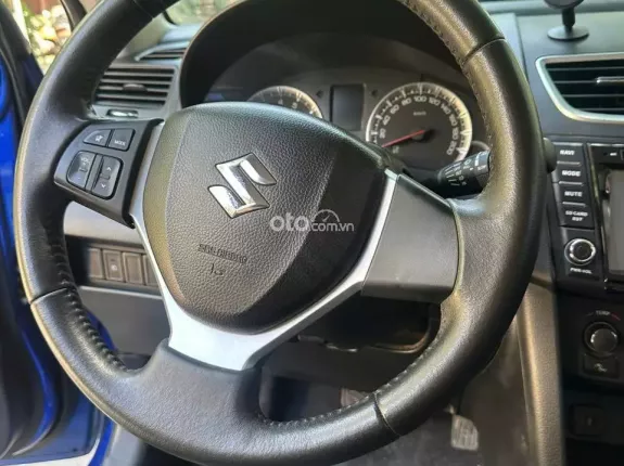 Suzuki Swift 1.4 AT 2017 - Xe đẹp biển Hà Nội, đủ hồ sơ sang tên
