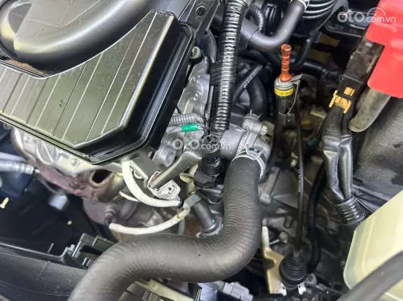 Suzuki Swift 1.4 AT 2017 - Xe đẹp biển Hà Nội, đủ hồ sơ sang tên