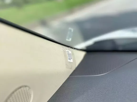 Kia Carnival 2.2D Premium 2023 - Nội ngoại thất còn mới tinh