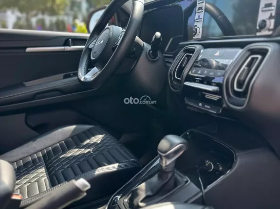 Kia Sonet 1.5 Luxury 2024 - Nội ngoại thất sang trọng