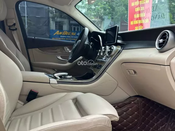 Mercedes-Benz GLC 250 4Matic 2019 - 4Matic 2019 - Xe đẹp xuất sắc odo 8 vạn