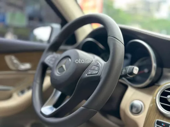 Mercedes-Benz GLC 250 4Matic 2019 - 4Matic 2019 - Xe đẹp xuất sắc odo 8 vạn