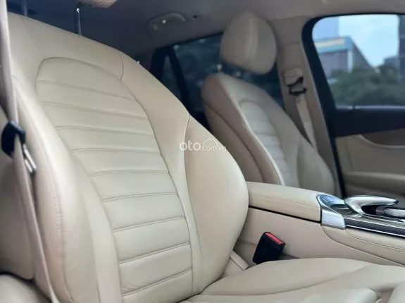 Mercedes-Benz GLC 250 4Matic 2019 - 4Matic 2019 - Xe đẹp xuất sắc odo 8 vạn