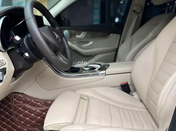 Mercedes-Benz GLC 250 4Matic 2019 - 4Matic 2019 - Xe đẹp xuất sắc odo 8 vạn