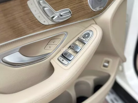 Mercedes-Benz GLC 250 4Matic 2019 - 4Matic 2019 - Xe đẹp xuất sắc odo 8 vạn
