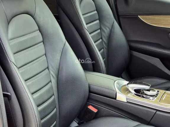 Mercedes-Benz C250 Exclusive 2016 - Xe đẹp xuất sắc như xe lướt