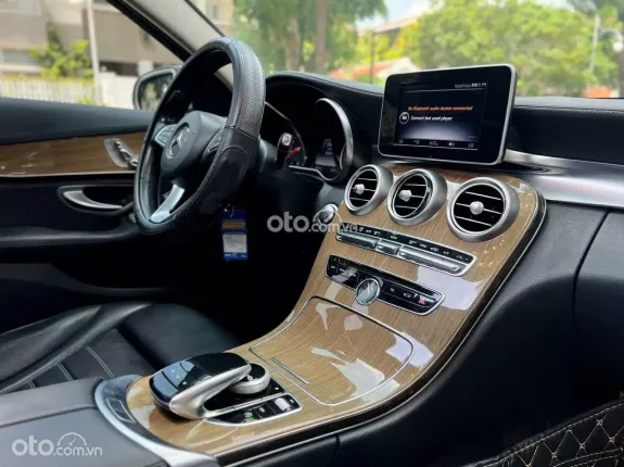 Mercedes-Benz C250 Exclusive 2015 - Màu Diamond Silver