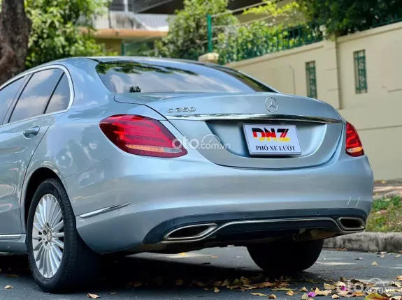 Mercedes-Benz C250 Exclusive 2015 - Màu Diamond Silver