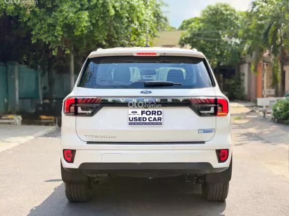 Ford Everest 2.0L ST5 10AT 4x4 Titanium 2025 - FORD EVEREST TITANIUM BI-TURBO 2025 Xe lướt 5.000km