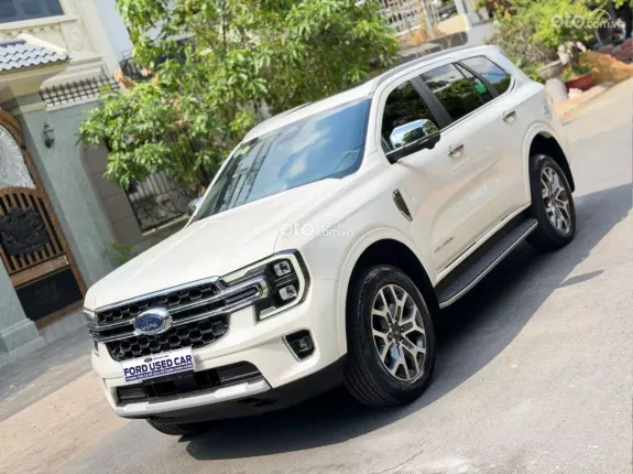 Ford Everest 2.0L ST5 10AT 4x4 Titanium 2025 - FORD EVEREST TITANIUM BI-TURBO 2025 Xe lướt 5.000km
