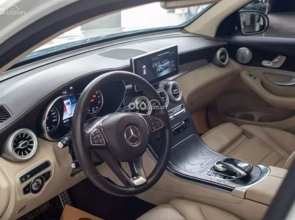 Mercedes-Benz GLC 300 4Matic 2018 - Mercedes GLC300 4Matic 2018 siêu lướt 35.000km cực đẹp