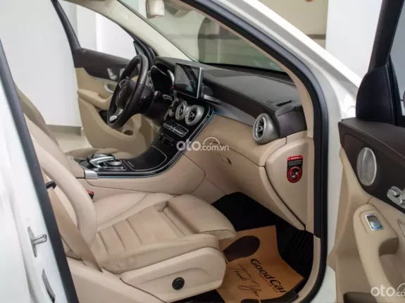 Mercedes-Benz GLC 300 4Matic 2018 - Mercedes GLC300 4Matic 2018 siêu lướt 35.000km cực đẹp