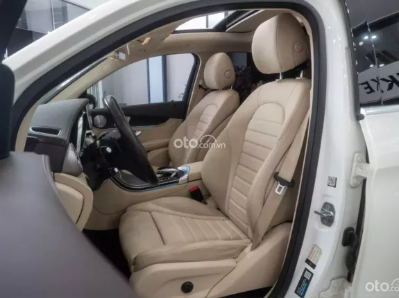 Mercedes-Benz GLC 300 4Matic 2018 - Mercedes GLC300 4Matic 2018 siêu lướt 35.000km cực đẹp