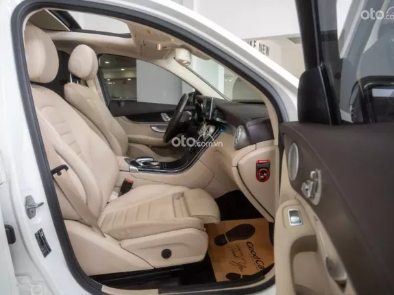 Mercedes-Benz GLC 300 4Matic 2018 - Mercedes GLC300 4Matic 2018 siêu lướt 35.000km cực đẹp