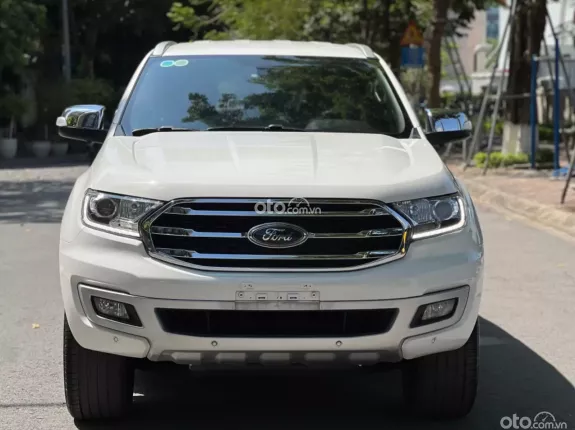 Ford Everest Titanium 2.0 AT 4x2 2019 - Ford Everest Titanium 2.0L 4x2 AT 2019