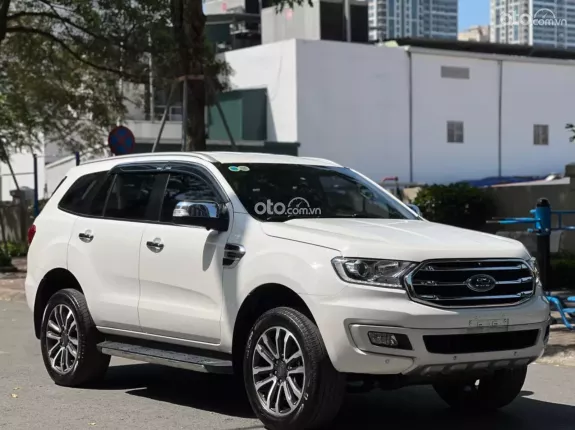 Ford Everest Titanium 2.0 AT 4x2 2019 - Ford Everest Titanium 2.0L 4x2 AT 2019