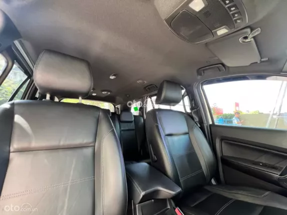 Ford Everest Titanium 2.0 AT 4x2 2019 - Ford Everest Titanium 2.0L 4x2 AT 2019