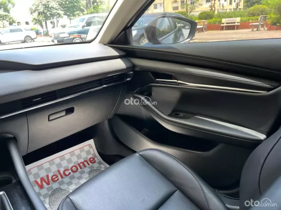 Mazda 3 Sedan 1.5L Luxury 2022 - Mazda 3 1.5L Luxury 2022