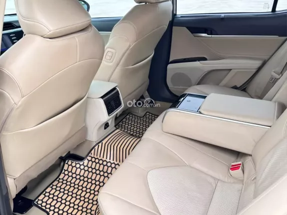 Toyota Camry 2.5Q 2019 - Có xuất hoá đơn VAT