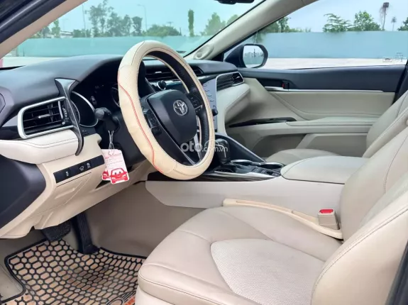 Toyota Camry 2.5Q 2019 - Có xuất hoá đơn VAT