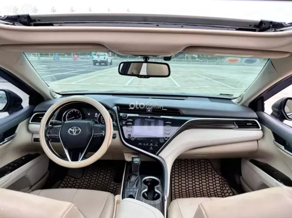 Toyota Camry 2.5Q 2019 - Có xuất hoá đơn VAT