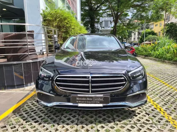 Mercedes-Benz E200 Exclusive V1 2024 - ĐEN NÂU CHÍNH HÃNG - GIÁ CỰC SỐC