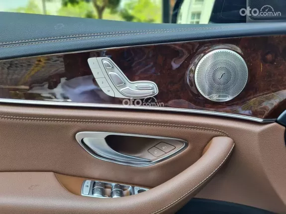 Mercedes-Benz E200 Exclusive V1 2024 - ĐEN NÂU CHÍNH HÃNG - GIÁ CỰC SỐC