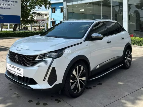 Peugeot 3008 GT 2022 - Trang bị đầy đủ an toàn và giải trí hiện đại