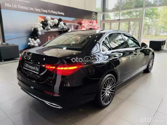 Mercedes-Benz C200 Avantgarde Plus 2024 - ĐEN NÂU CHÍNH HÃNG