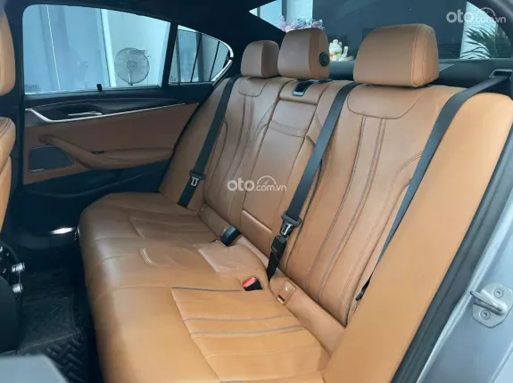 BMW 520i M Sport 2023 - BMW 520i M Sport model 2024 siêu lướt cực đẹp